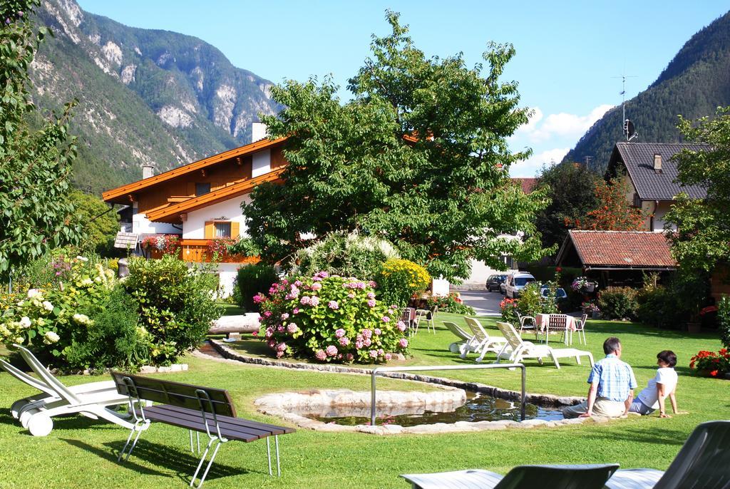 Zur Bruecke Apartments And Rooms - Your Home In Heart Of South Tyrol, With Brixencard And Free Parking Fortezza Exterior photo
