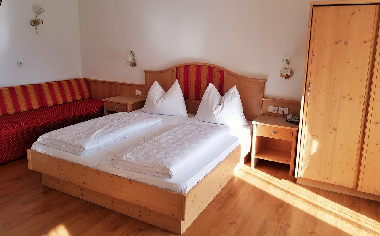 Zur Bruecke Apartments And Rooms - Your Home In Heart Of South Tyrol, With Brixencard And Free Parking Fortezza Exterior photo