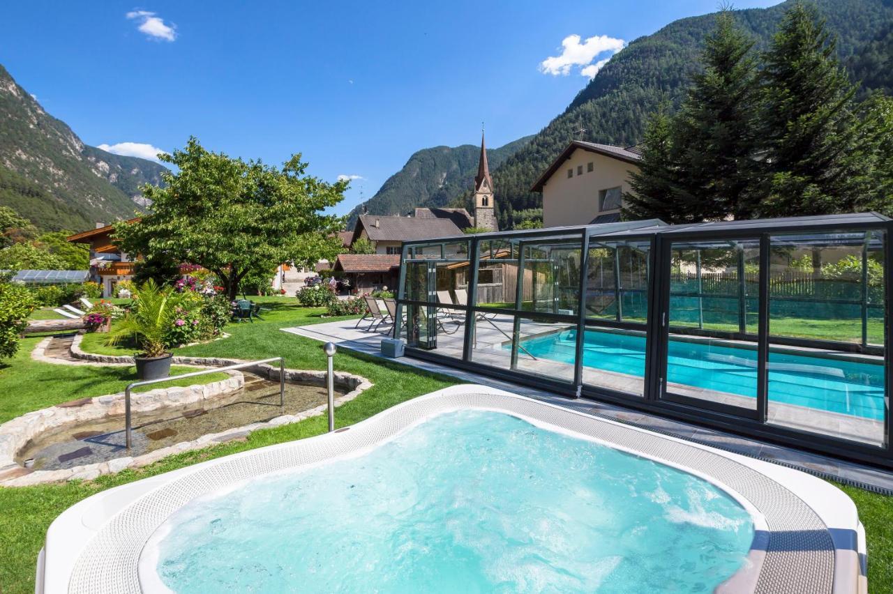 Zur Bruecke Apartments And Rooms - Your Home In Heart Of South Tyrol, With Brixencard And Free Parking Fortezza Exterior photo